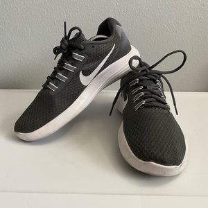 Nike Lunarconverge Athletic Running Shoes Sneakers Womens Size 9.5 Black Grey